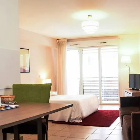 Апарт-готель Residhotel Centre 3*